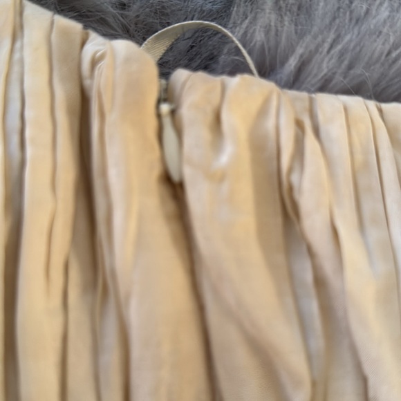 Sienna Miller’s Twentyeight twelve dress - Picture 6 of 10